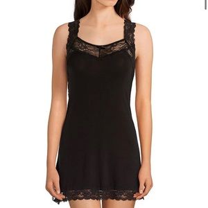 Honeydew Black Chemise nwot